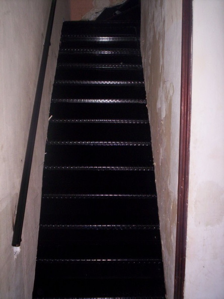escaliertrefois009.jpg